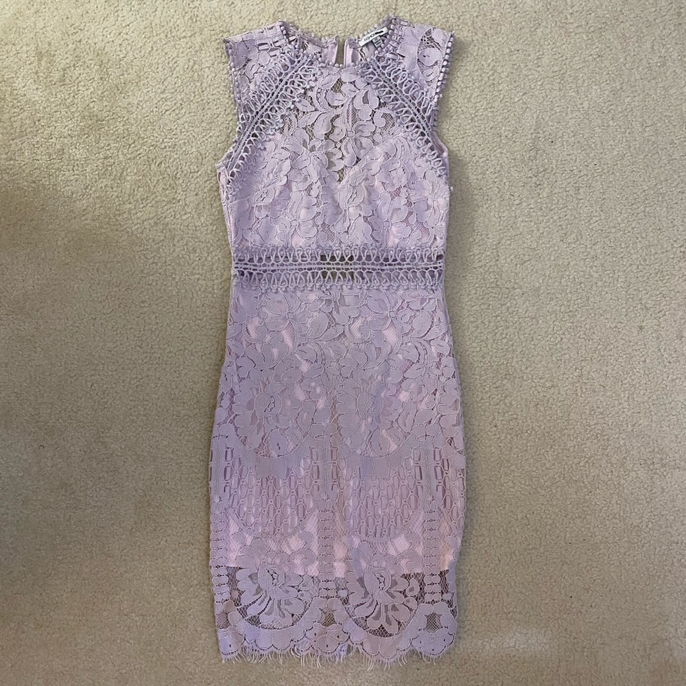 Lace lavender midi dress